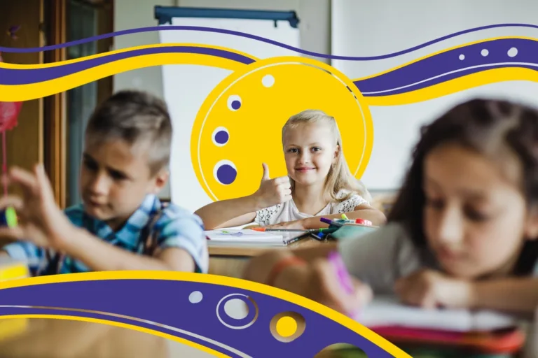 Дитина навчається вдома за ноутбуком, поєднуючи онлайн-уроки та шкільні заняття