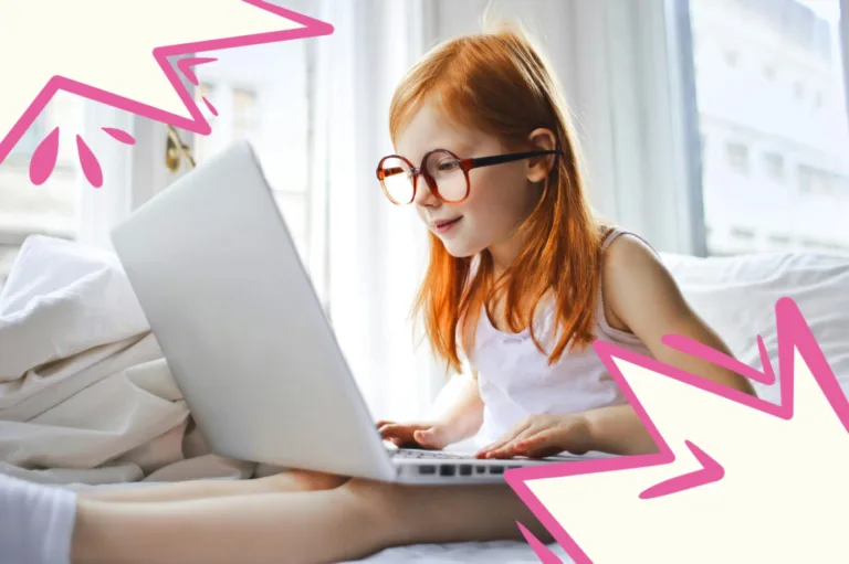 Дитина грає в онлайн гру для розвитку уваги та пам’яті