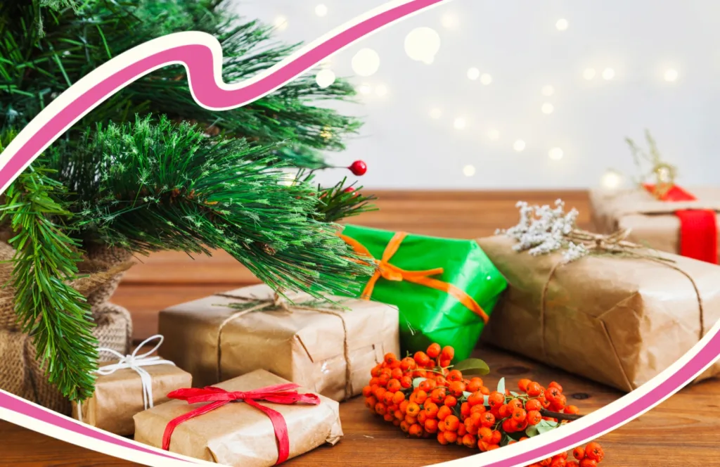 Новорічні подарунки та сучасні популярні дитячі іграшки під ялинкою